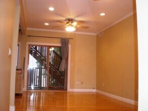 487 E 7th St, Unit 1 in Boston, MA - Building Photo - Building Photo