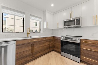 7 Chatham Way in Watertown, MA - Building Photo - Building Photo