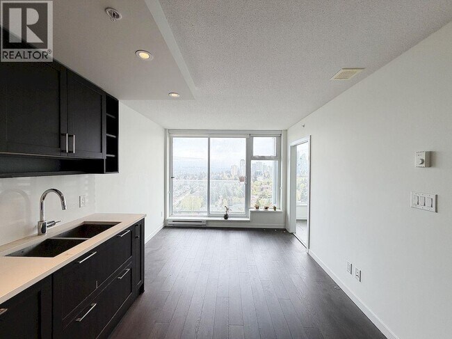 5515 Boundary Rd in Vancouver, BC - Building Photo - Building Photo