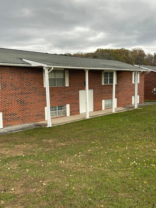 2008 Kennedy Rd, Unit 2008 A Kennedy Rd in Knoxville, TN - Building Photo