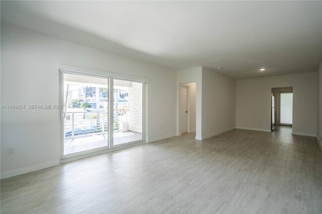 1185 98th St in Bay Harbor Islands, FL - Building Photo - Building Photo