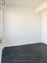 28 Wellesley St E in Toronto, ON - Building Photo - Building Photo