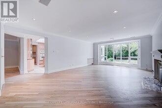 60 Fifeshire Rd in Toronto, ON - Building Photo - Building Photo