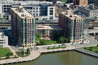 Hudson Park Apartments in Yonkers, NY - Foto de edificio - Building Photo