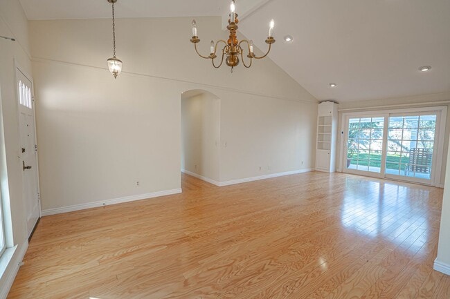 25503 Vía Gracioso in Santa Clarita, CA - Building Photo - Building Photo
