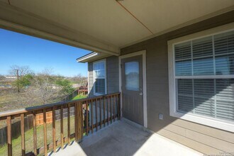 10907 Cimarron Cove in Universal City, TX - Building Photo - Building Photo