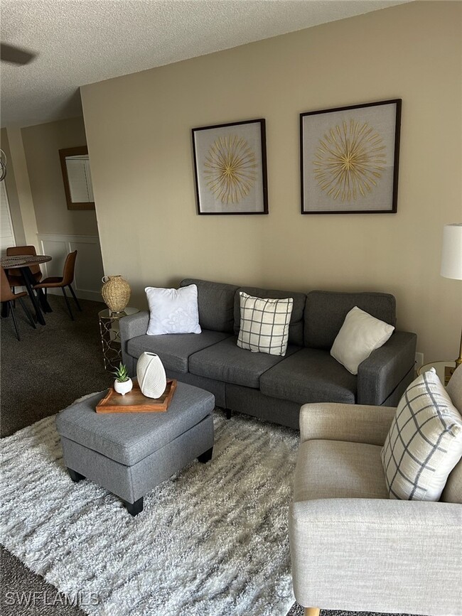 5321 Summerlin Rd in Ft. Myers, FL - Building Photo - Building Photo