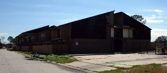 3704 W Park Pl Apartments