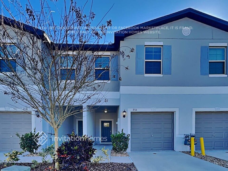 8514 Houndstooth Enclave Dr in New Port Richey, FL - Foto de edificio