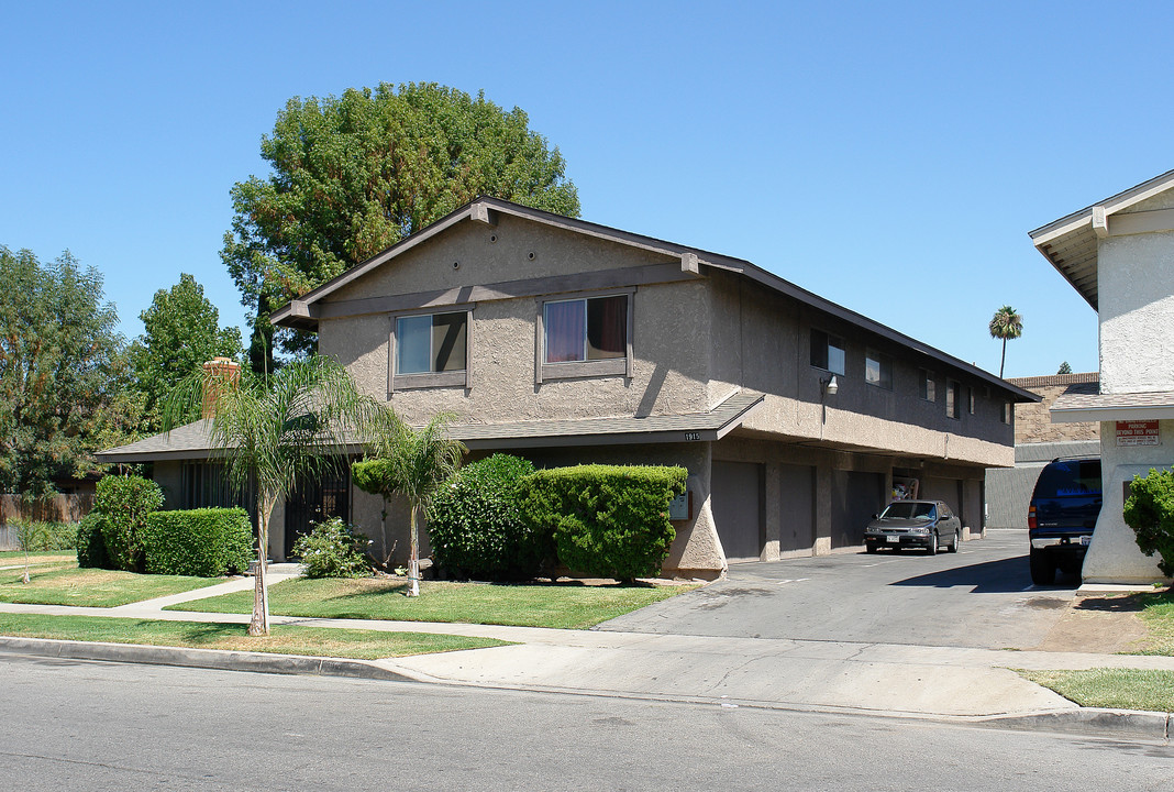 1915 N Highland St in Orange, CA - Building Photo