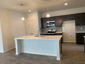 525 CR 306 in Jarrell, TX - Building Photo - Building Photo