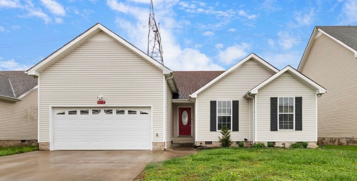 1072 Cindy Jo Ct in Clarksville, TN - Building Photo