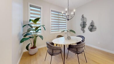 2035-2035 Chalmers Way SW in Edmonton, AB - Building Photo - Building Photo