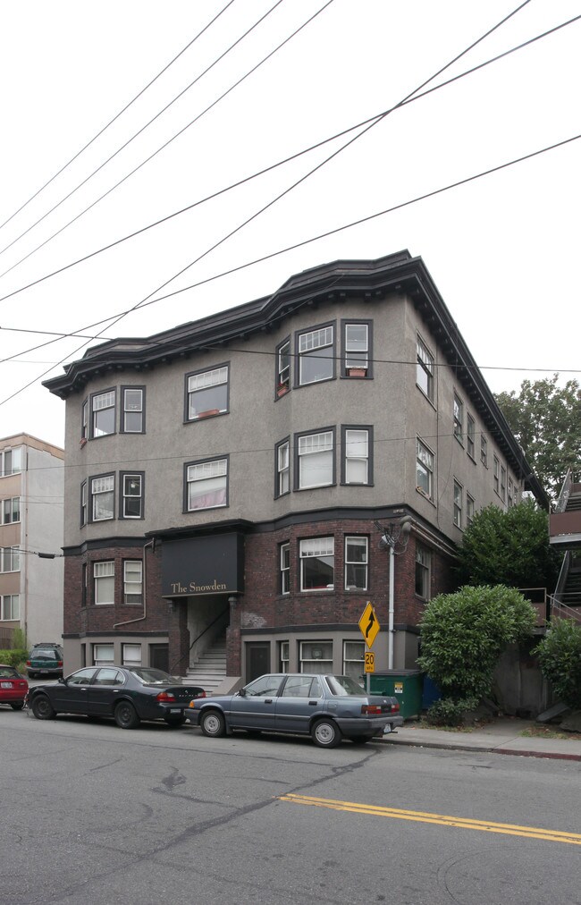 Snowdon in Seattle, WA - Foto de edificio - Building Photo