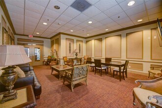 2665 SW 37th Ave, Unit 603 in Miami, FL - Foto de edificio - Building Photo