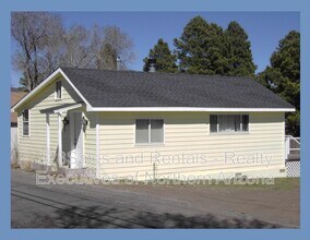 535 S Ernest St in Flagstaff, AZ - Building Photo - Building Photo