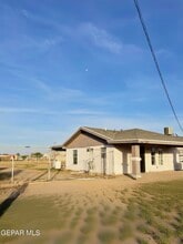 11510 Valle Palomar Rd in Socorro, TX - Building Photo - Building Photo