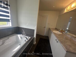 179 VELVET Way in Thorold, ON - Building Photo - Building Photo