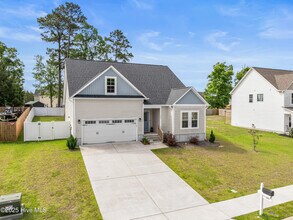151 Broadleaf Dr in Jacksonville, NC - Building Photo - Building Photo