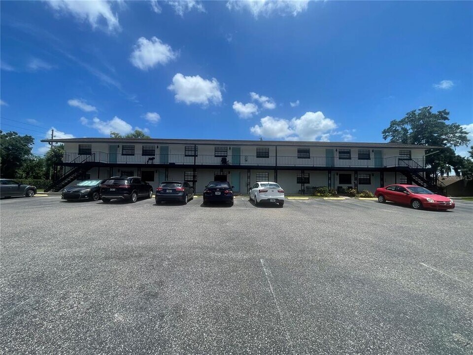 609 S Central Ave in Oviedo, FL - Building Photo