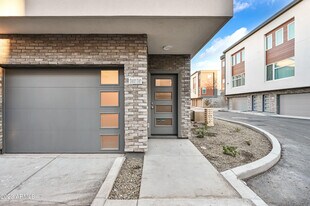 1023 W 5th St in Tempe, AZ - Building Photo