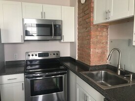 4300 Apple Ave in Cleveland, OH - Building Photo