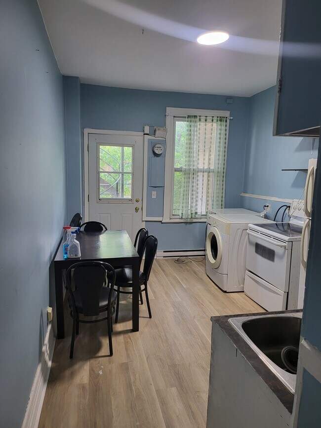1458 Bourbonnière Av in Montréal, QC - Building Photo - Building Photo