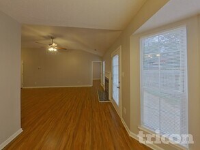 8523 Lockerbie Ln in Charlotte, NC - Building Photo - Building Photo