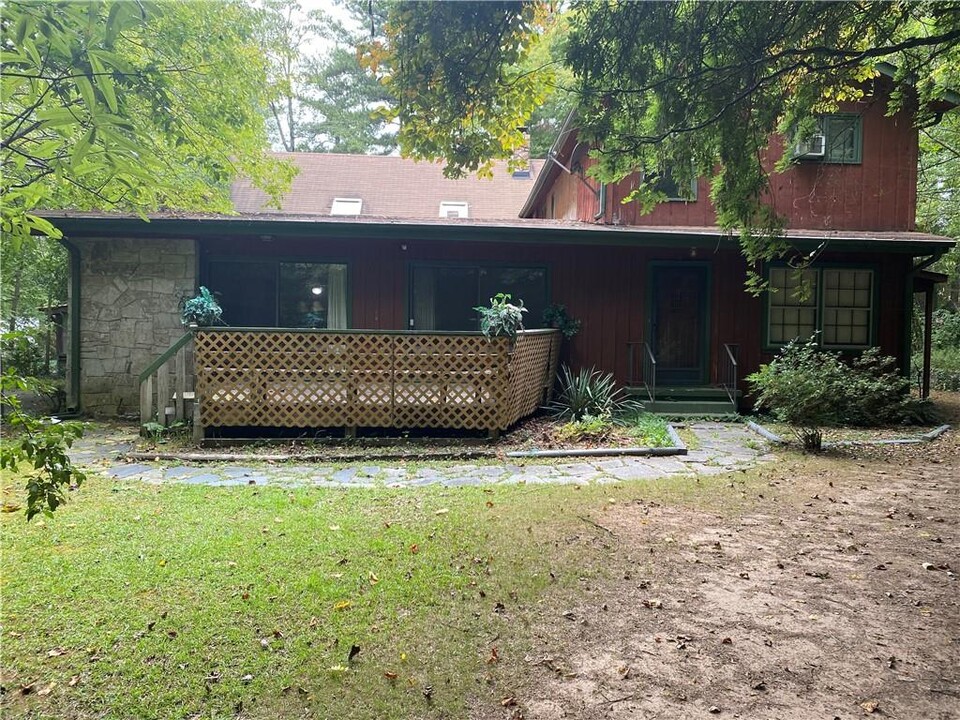 3589 Herschel Rd in Atlanta, GA - Building Photo