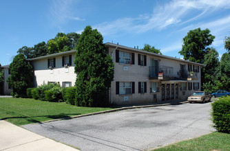 Mountain Lane Apartments in Allentown, PA - Building Photo - Building Photo