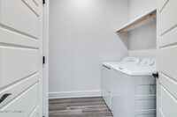 711 E Main St photo'