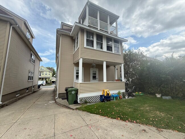 19 Chauncey St in Watertown, MA - Building Photo - Building Photo