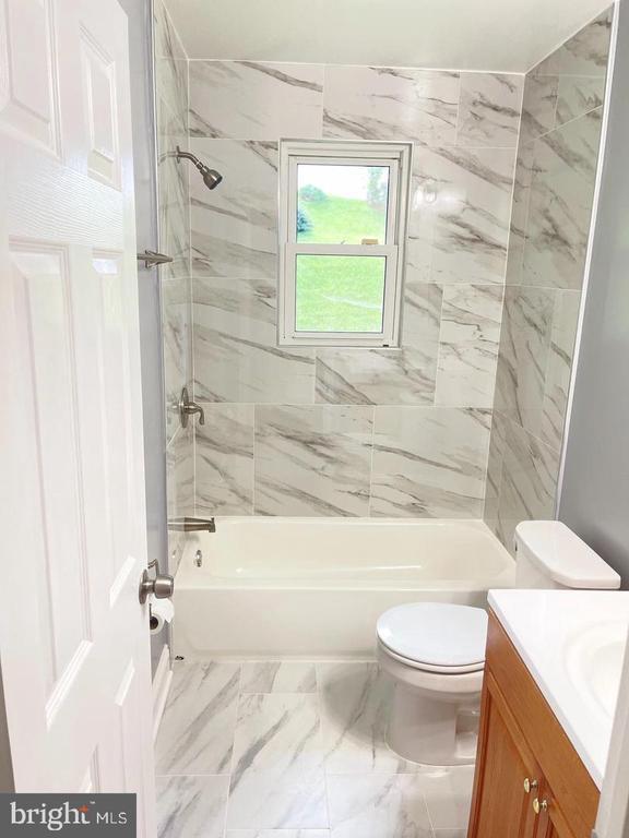 5103 Acorn Dr in Temple Hills, MD - Building Photo - Building Photo