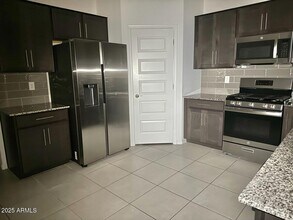 8905 W Orange Dr in Glendale, AZ - Building Photo - Building Photo
