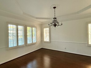 8218 Blackburn Ave in Los Angeles, CA - Building Photo - Building Photo