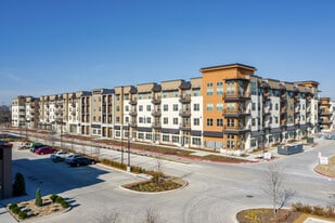 Magnolia on the Green in Allen, TX - Building Photo