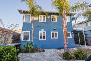 256 W Tujunga Ave, Unit B in Burbank, CA - Building Photo