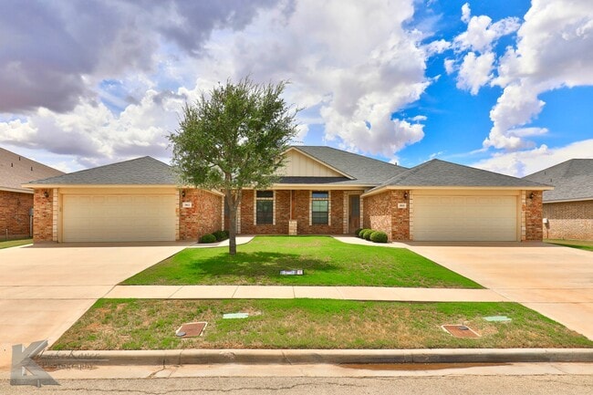 property at 3810 Carrera Ln