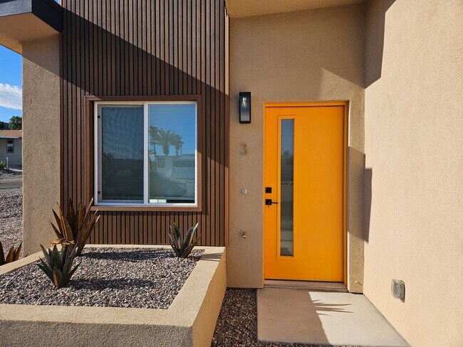 181 Hacienda Loop in Bullhead City, AZ - Building Photo - Building Photo