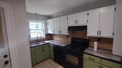 320 S East St, Unit 322 in Tipton, IN - Building Photo - Building Photo