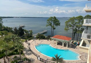 2400 Grandiflora Blvd in Panama City, FL - Building Photo - Building Photo