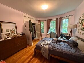 87 Browne St, Unit 1 in Brookline, MA - Building Photo - Building Photo