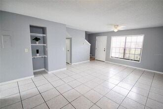 3283 Oak Lake Pl in Winter Park, FL - Building Photo - Building Photo