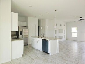 39 Catalina Ct in Poinciana, FL - Building Photo - Building Photo