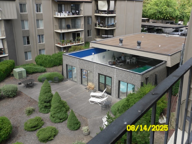 property at 5575 E Evergreen Blvd