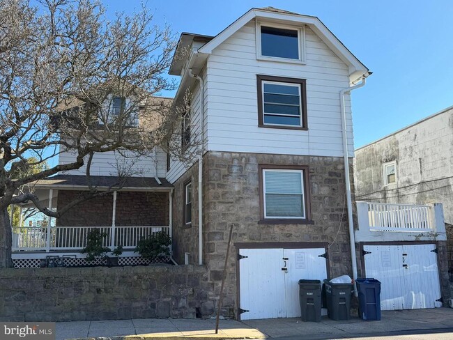 property at 124 W Butler Pike