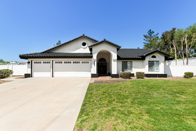 property at 7027 Mission Grove Pkwy N