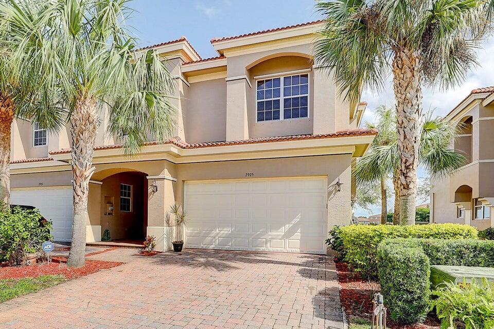2925 Cedar Dunes Dr in Port St. Lucie, FL - Building Photo
