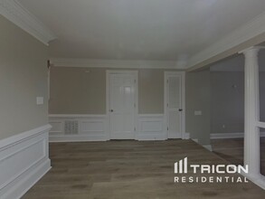 115 Brantley Rd in Atlanta, GA - Foto de edificio - Building Photo