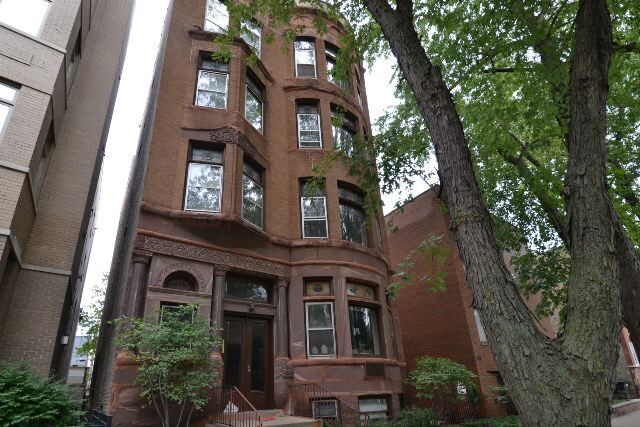 property at 626 W Wellington Ave